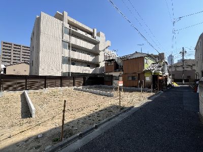 川崎市中原区丸子通2丁目　建築条件無売地　6080万円