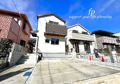 横浜市青葉区荏子田2丁目　新築一戸建　5880万円　2号棟