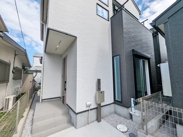 東久留米市滝山5丁目　一戸建て　3980万円　2号棟