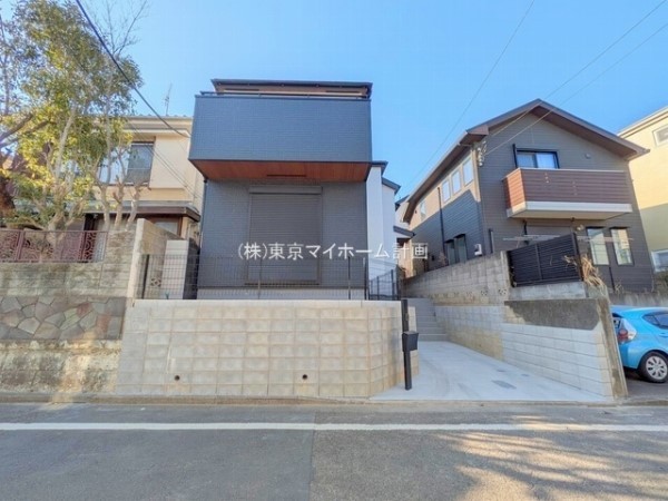 府中市四谷3丁目　新築一戸建て　4280万円　1号棟