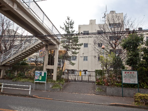 グラファーレ　小金井市緑町2丁目　新築一戸建て　8490万円　1号棟