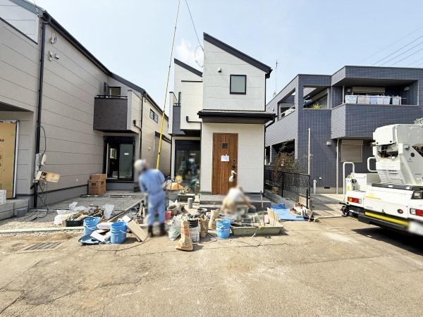調布市国領町4丁目　新築一戸建て　7280万円　1号棟