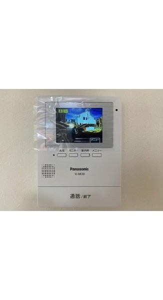【建物プラン例 建物価格1980万円、建物面積100m2】モニター付インターホンが標準仕様です。不安になりがちな防犯面、目で確認できるからあんしんです。