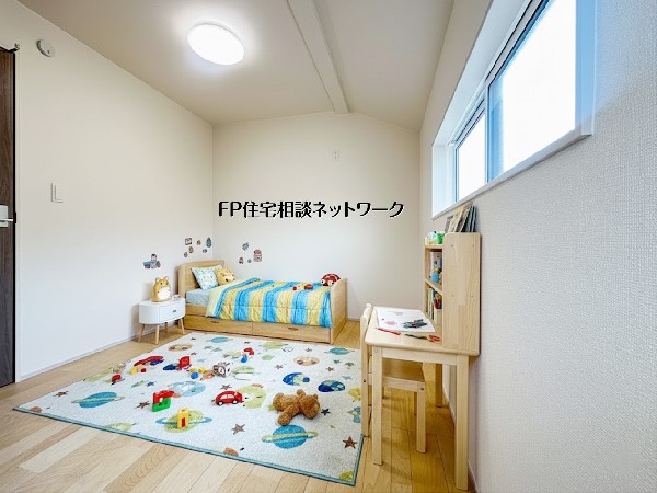 【洋室│5.2帖】本画像はAIがCGで家具作成しており、実際の現地に家具は設置されておりません。また、販売価格に家具等は含まれておりません。