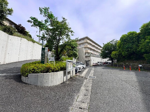 周辺環境:フレンド神木保育園(身体を使った遊びを通じて、体力づくりをサポート。)