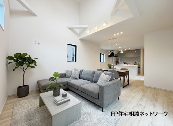 ■リビング■本画像はAIがCGで家具作成しており、実際の現地に家具は設置されておりません。また、販売価格に家具、小物等は含まれておりません。