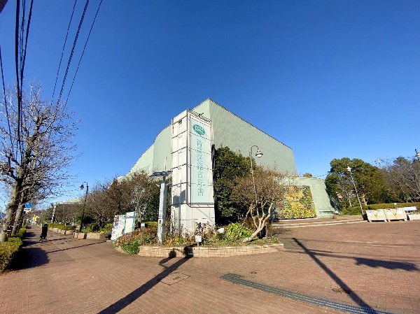 周辺環境:青葉区総合庁舎(青葉区総合庁舎　「市が尾駅」下車徒歩８分。開閉庁時間は、主に月～金曜日　午前８時４５分～午後５時００分。)