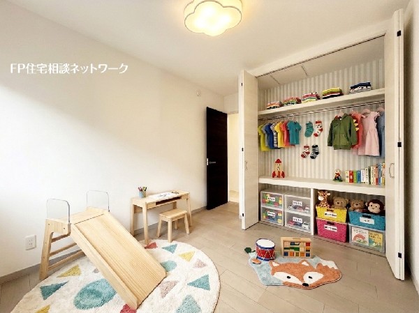 ■子供部屋■本画像はAIがCGで家具作成しており、実際の現地に家具は設置されておりません。また、販売価格に家具、小物等は含まれておりません。