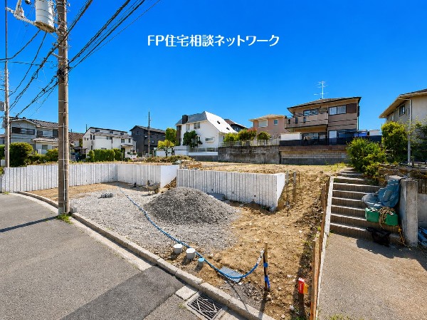 外観:土地面積160m2以上の整形地！ご希望の間取りも入れやすい土地で、広々したお庭スペースも配置する事が可能です。