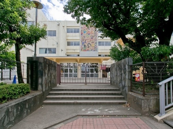 周辺環境:小金井市立小金井第三小学校