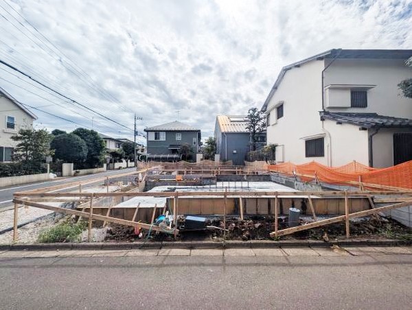 外観:現地外観写真（建築中）