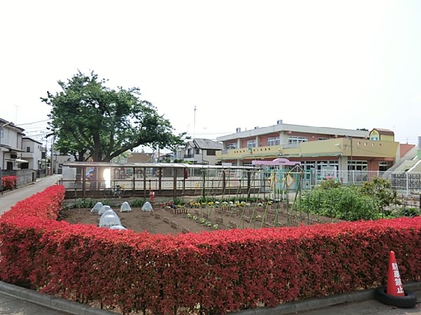 周辺環境:やなぎ保育園(0歳児から5歳児まで定員99名のお子様が預けられております。)