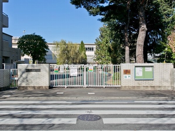 周辺環境:東村山市立萩山小学校
