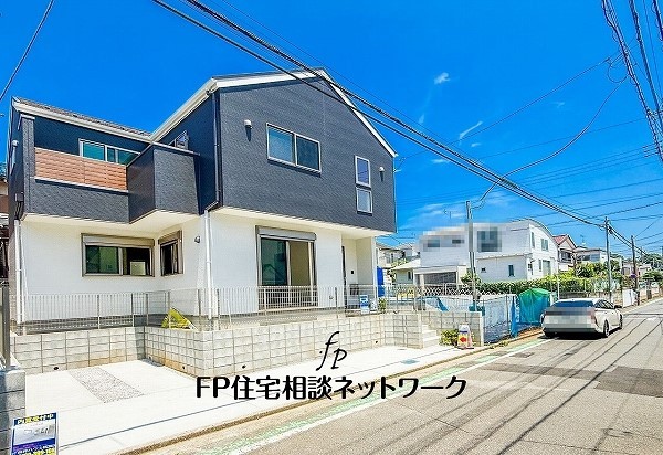 外観:現地外観写真（建築中）