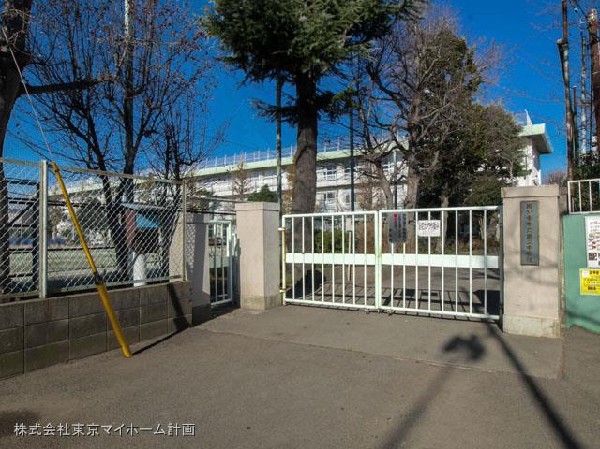 周辺環境:国分寺市立第三中学校