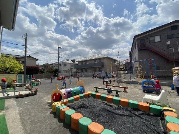 周辺環境:サフラン幼稚園(サフラン幼稚園の毎日は、笑顔と笑い声がたくさん.日々の積み重ねを大切に、小さな経験を大きな成長へと繋げます。)