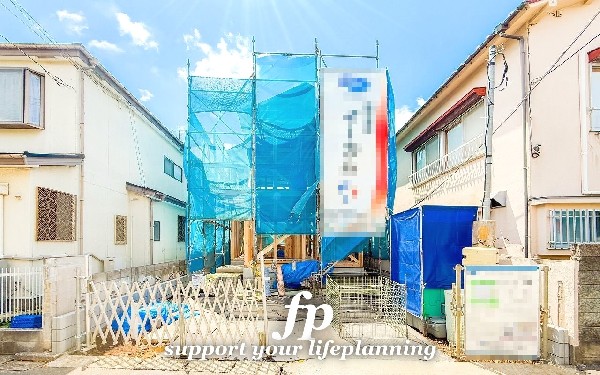 外観:現地外観写真（建築中）