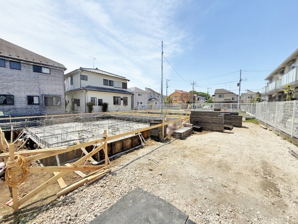 外観:現地外観写真（建築中）