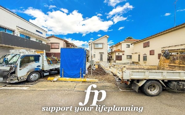 外観:現地外観写真（建築中）