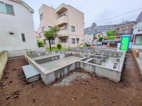 外観:現地外観写真（建築中）