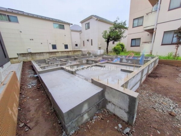 外観:現地外観写真（建築中）