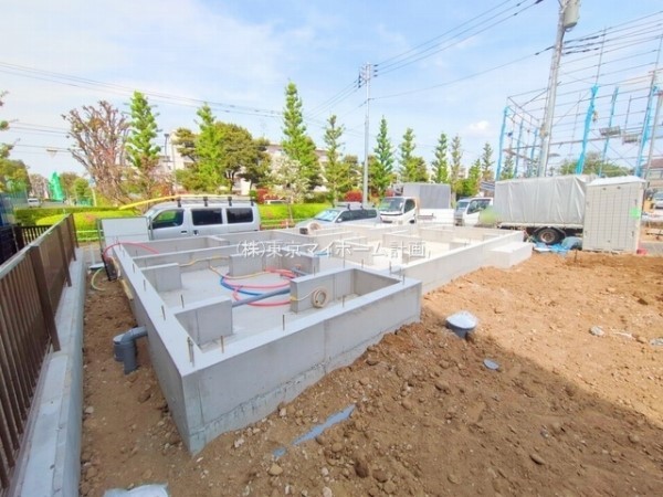 外観:現地外観写真（建築中）