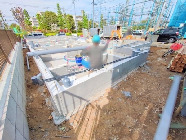 外観:現地外観写真（建築中）