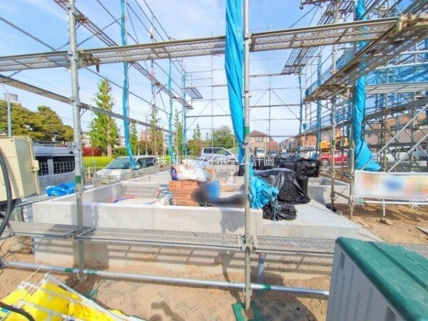 外観:現地外観写真（建築中）