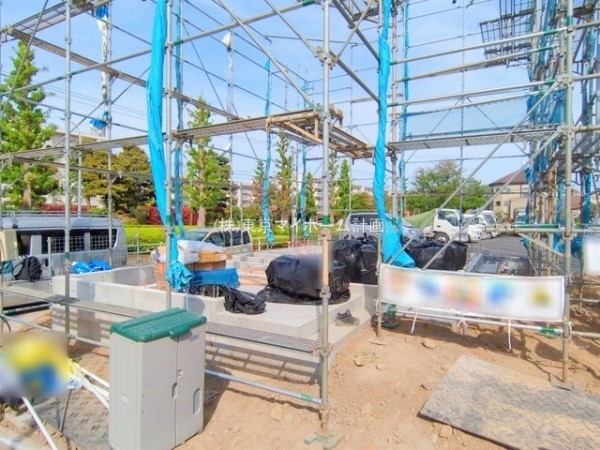 外観:現地外観写真（建築中）