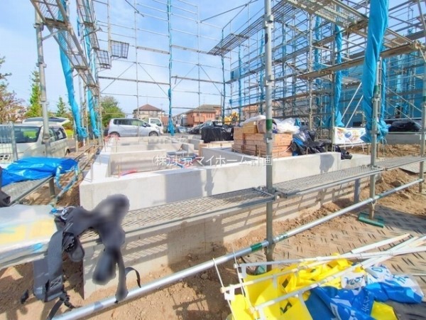 外観:現地外観写真（建築中）