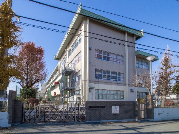 周辺環境:国分寺市立第四中学校