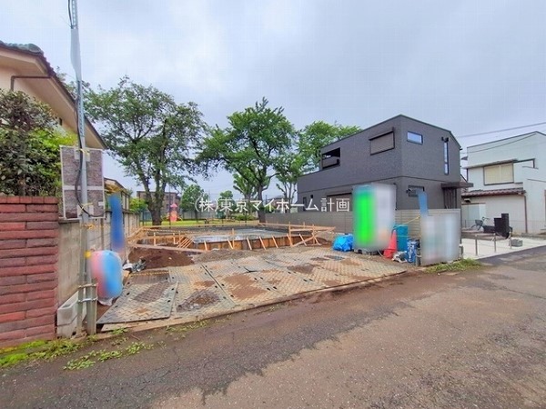 外観:現地外観写真（建築中）
