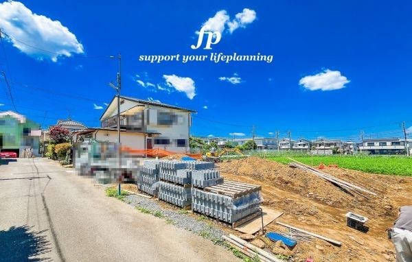 外観:現地土地写真（造成中）