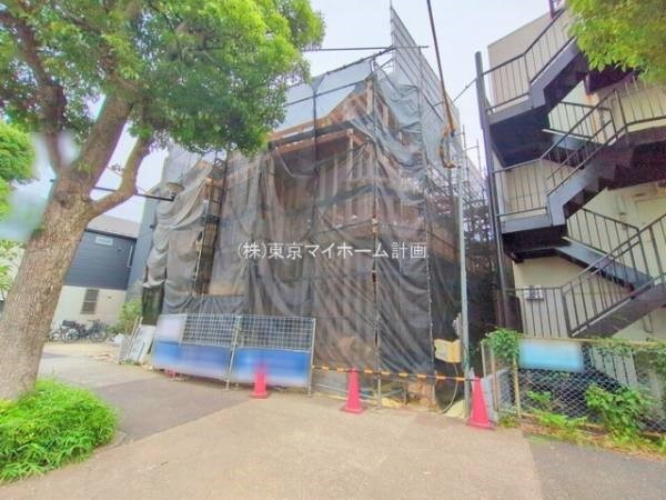 外観:現地外観写真（建築中）