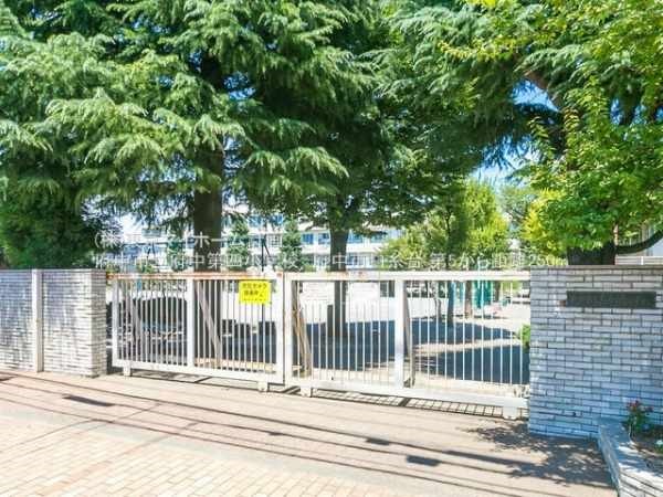周辺環境:府中市立府中第四小学校