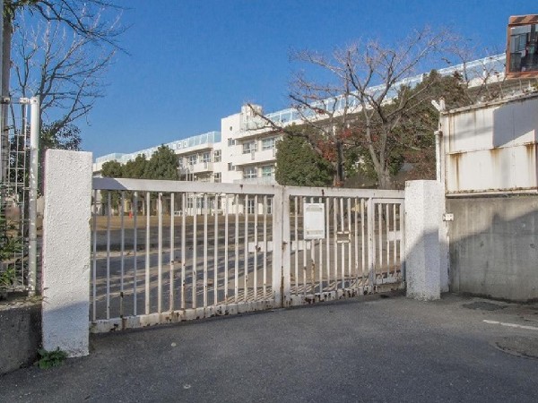 周辺環境:府中市立府中第八小学校