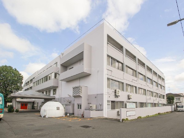 周辺環境:調布病院まで1500m 地域密着型で、救急医療から慢性期疾患(地域密着型で、救急医療から慢性期疾患まで対応する。)