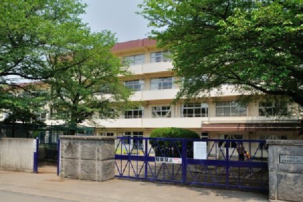 周辺環境:小金井市立第四小学校