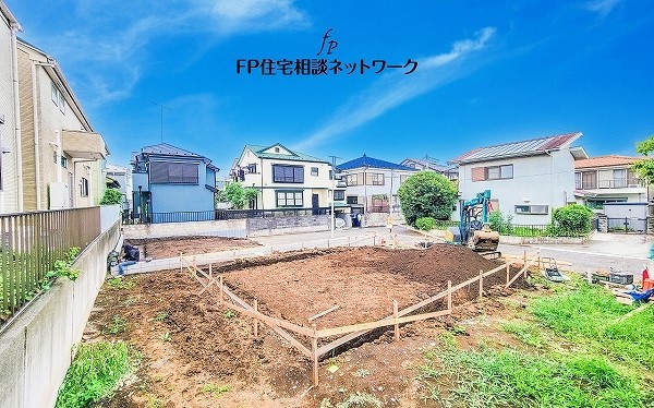 外観:現地外観写真（建築中）
