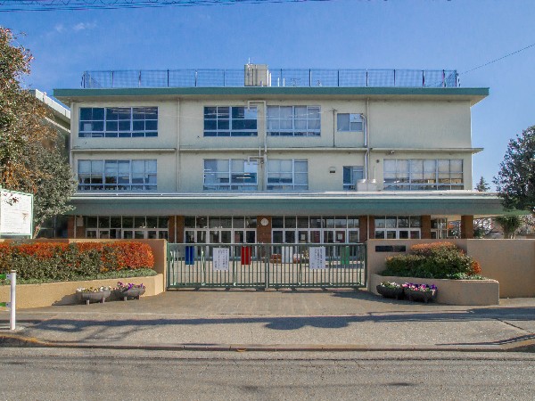 周辺環境:小平市立上宿小学校