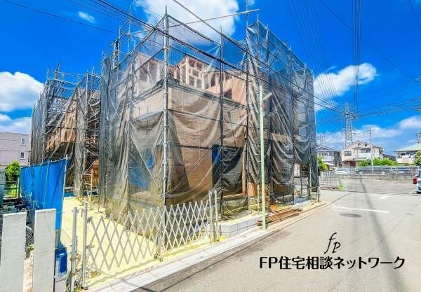 外観:現地外観写真（建築中）