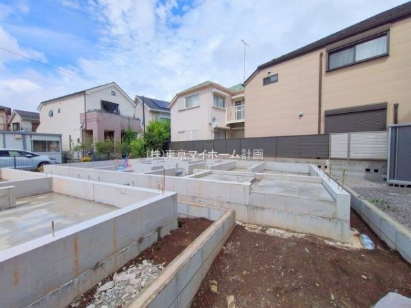 外観:現地外観写真（建築中）