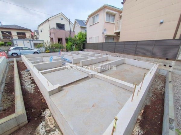 外観:現地外観写真（建築中）