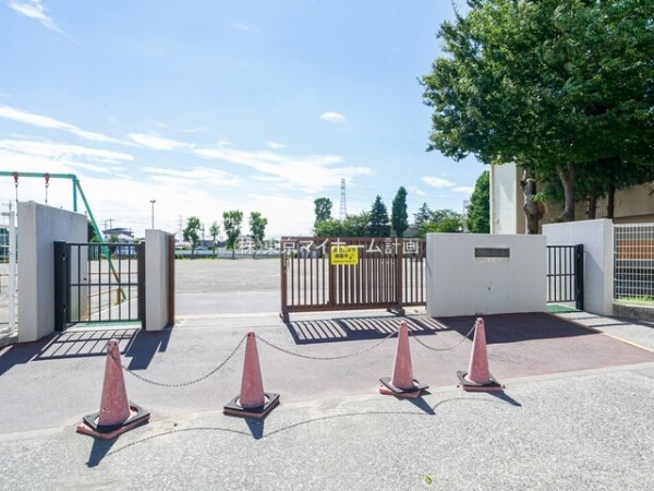 周辺環境:府中市立本宿小学校