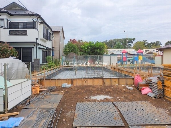外観:現地外観写真（建築中）