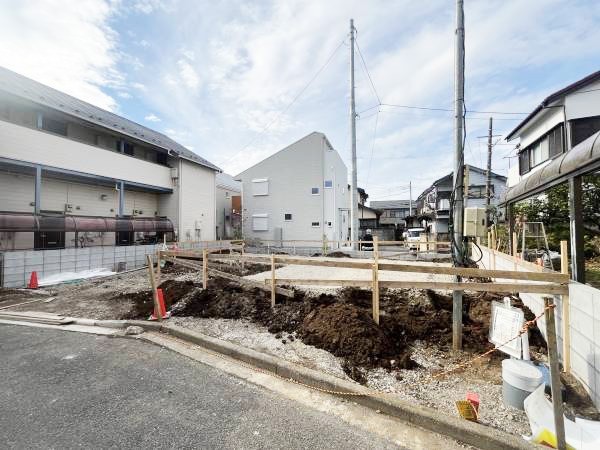 外観:現地外観写真（建築中）