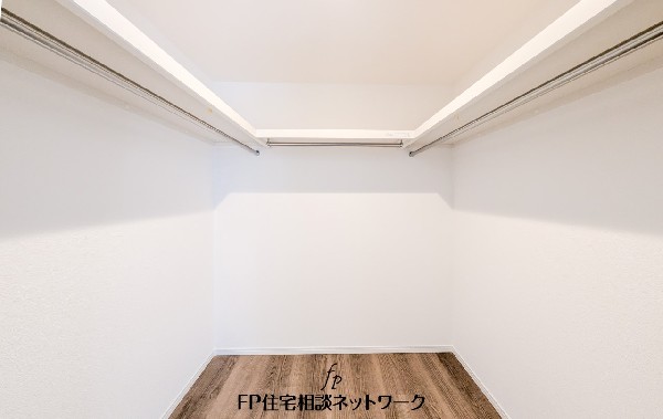 ウォークインクローゼット