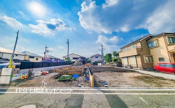 外観:現地外観写真（建築中）