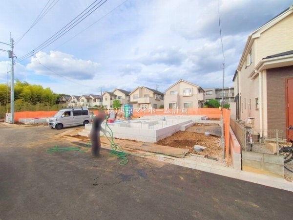 外観:現地外観写真（建築中）