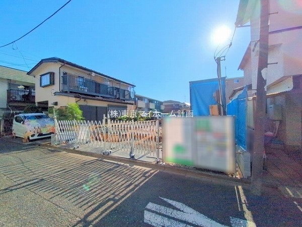 外観:現地外観写真（建築中）